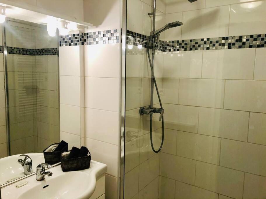 "Beausoleil" T2 Lumineux, Parking, Clim, Wifi Daire Sète Dış mekan fotoğraf